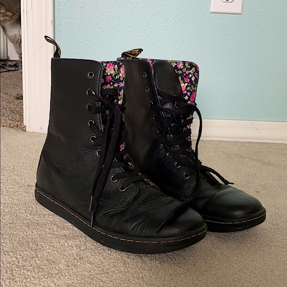 Floral Black Dr Martens boots